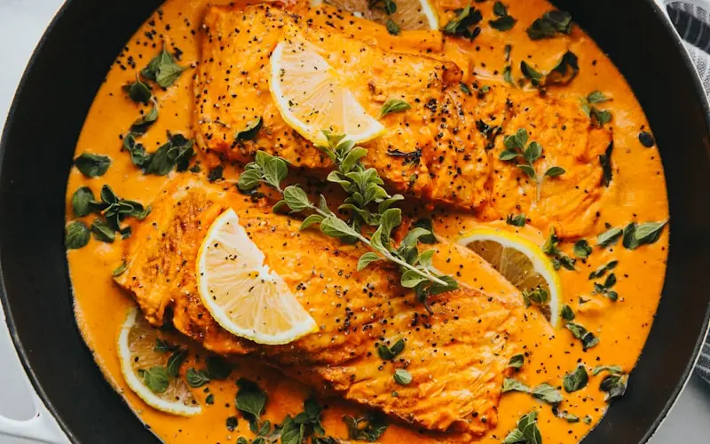 طريقة عمل سلطة السيزر الكلاسيكية بصوص السيزر المنزلي